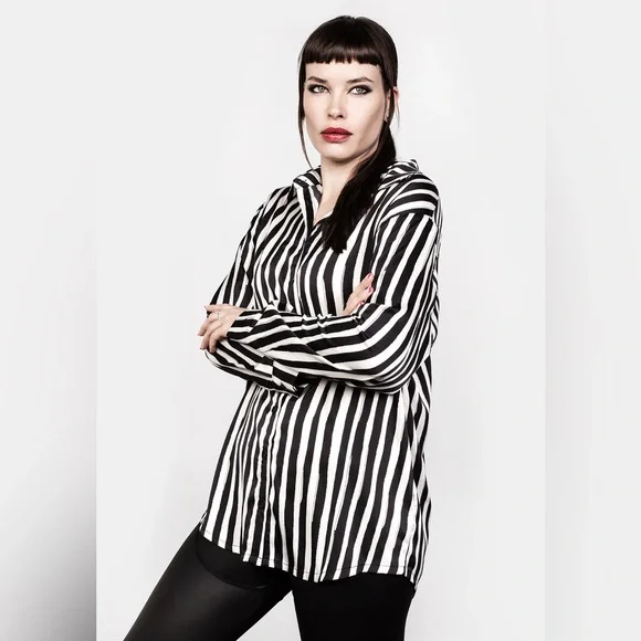 Disturbia Paranormal Oversized Shirt Size US 4 / UK 8 - Picture 2 of 10